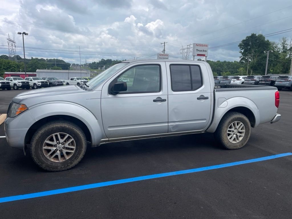 Used 2014 Silver Nissan SV image 1