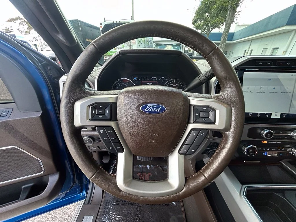 Used 2022 Blue Metallic Ford King Ranch image 18