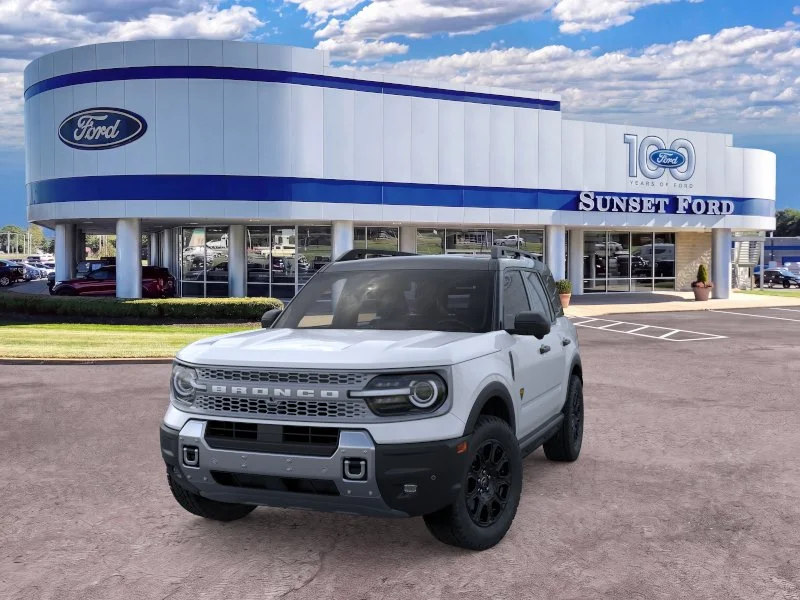 New 2026 Space White Metallic Ford Badlands image 2