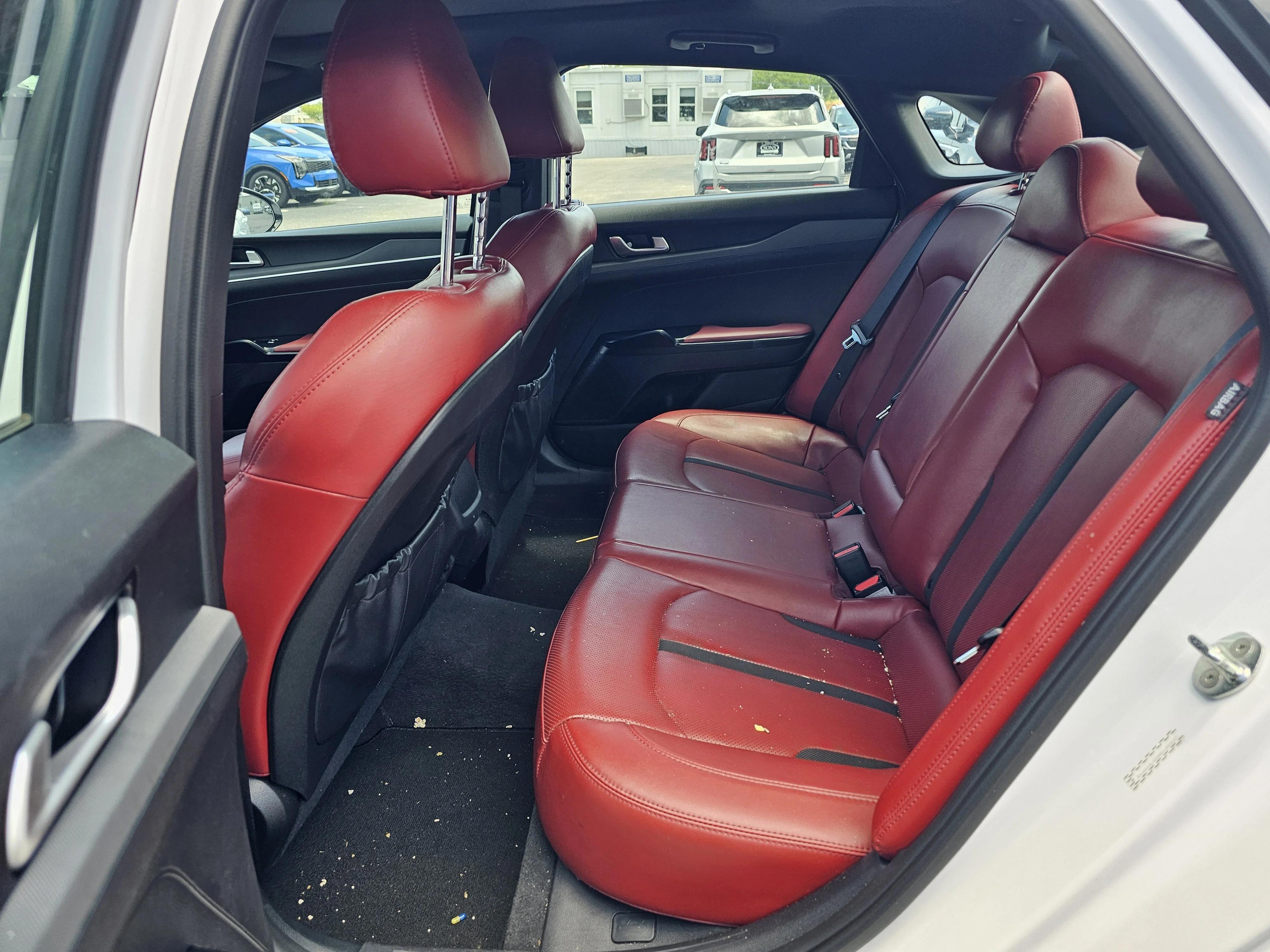 Used 2022 Glacial White Pearl Kia GT-Line image 14
