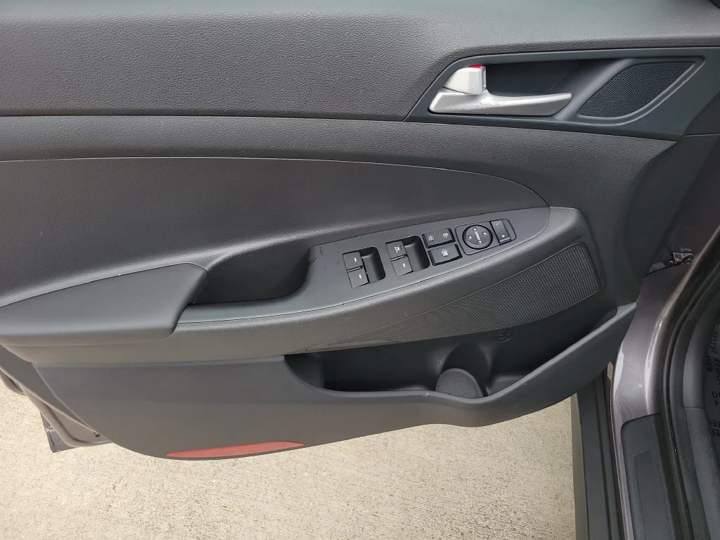 Used 2021 Gray Hyundai Value image 17