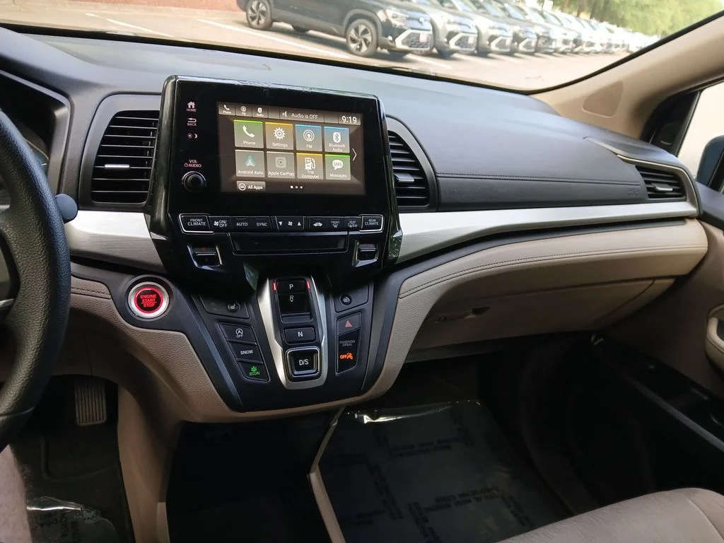 Used 2020  Honda EX image 33