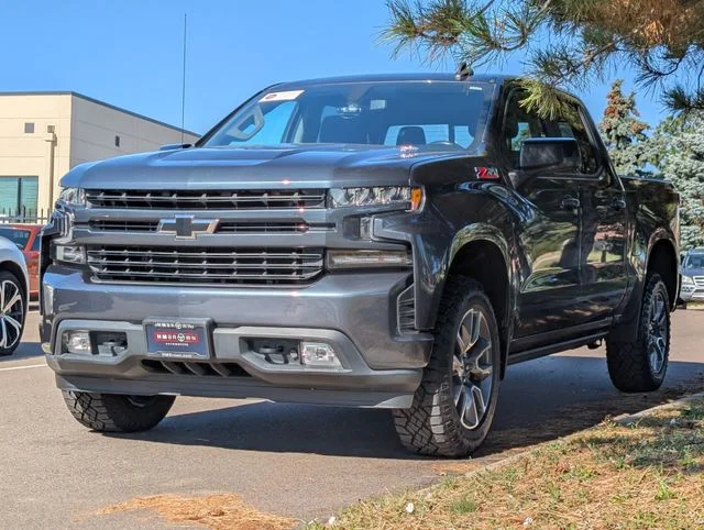 Used 2020 Shadow Gray Metallic Chevrolet RST image 5