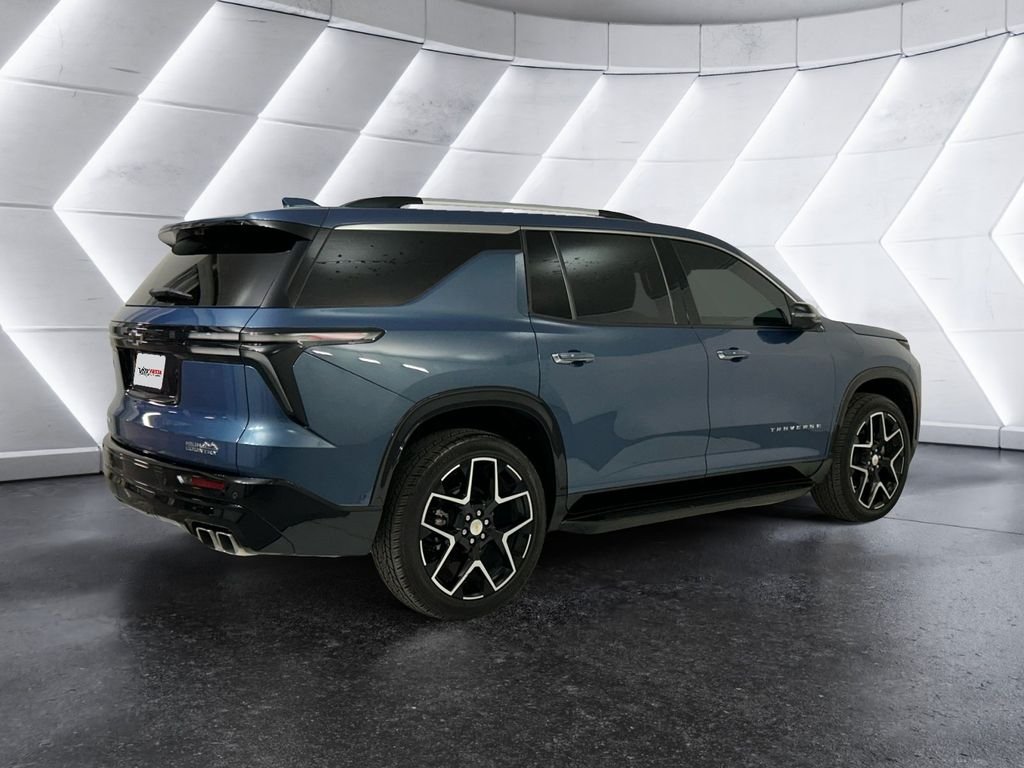 Used 2025 Blue Chevrolet High Country image 4