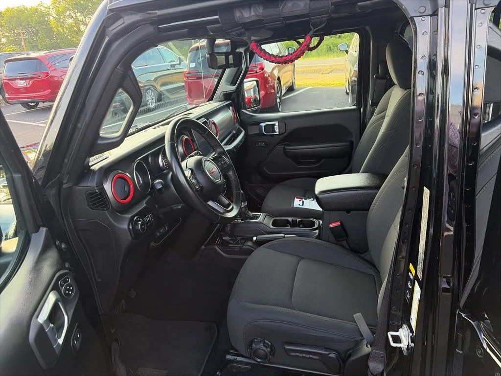 Certified Used 2022 Black Jeep Unlimited Sport S image 14