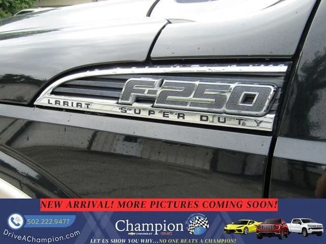 Used 2014 Black Ford King Ranch image 11