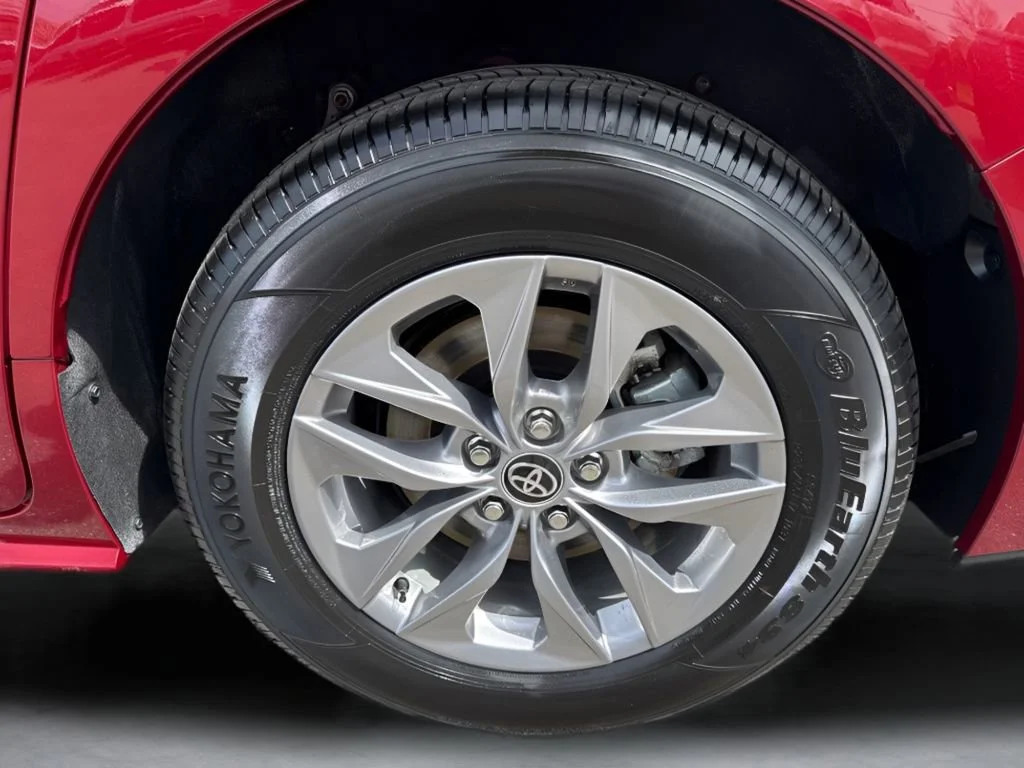 Used 2025 Ruby Flare Pearl Toyota LE image 33
