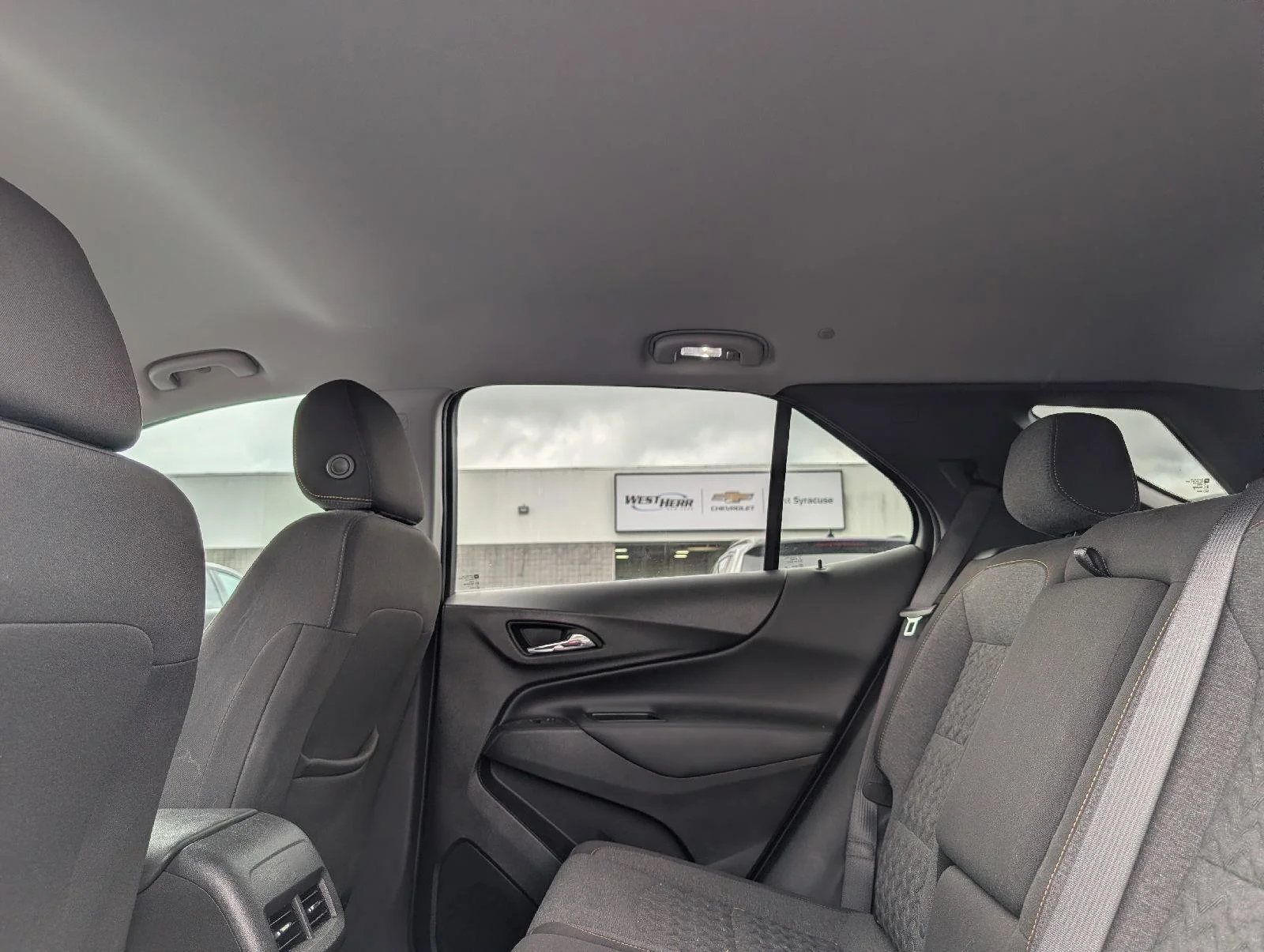 Used 2023 SUMMIT WHITE Chevrolet LT image 13