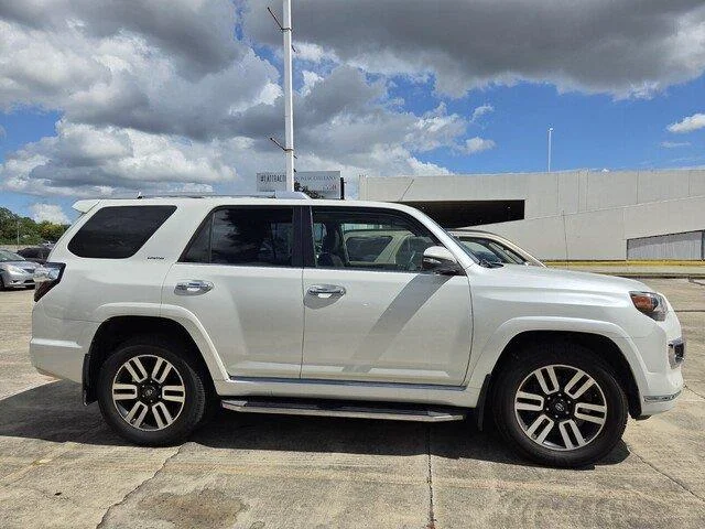 Used 2022 Blizzard Pearl Toyota Limited image 4