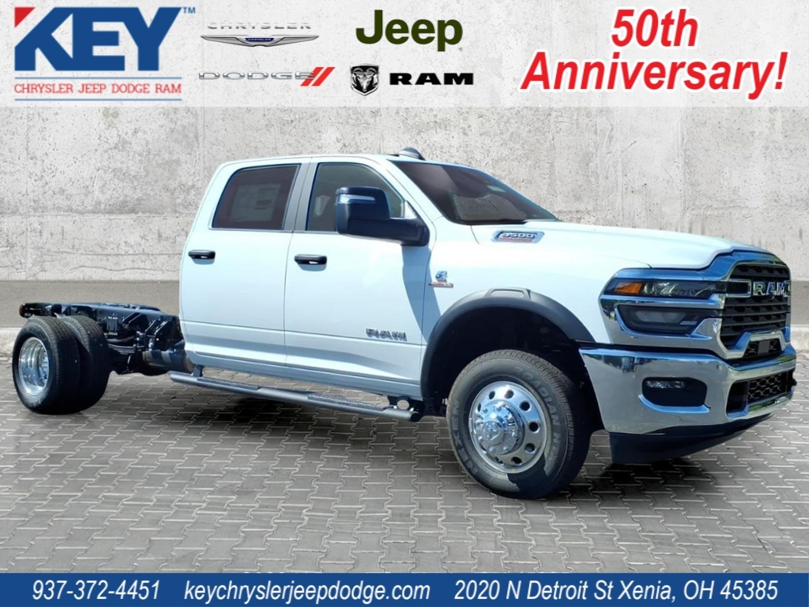 New 2027 Bright White Clear-Coat Paint RAM Big Horn image 1