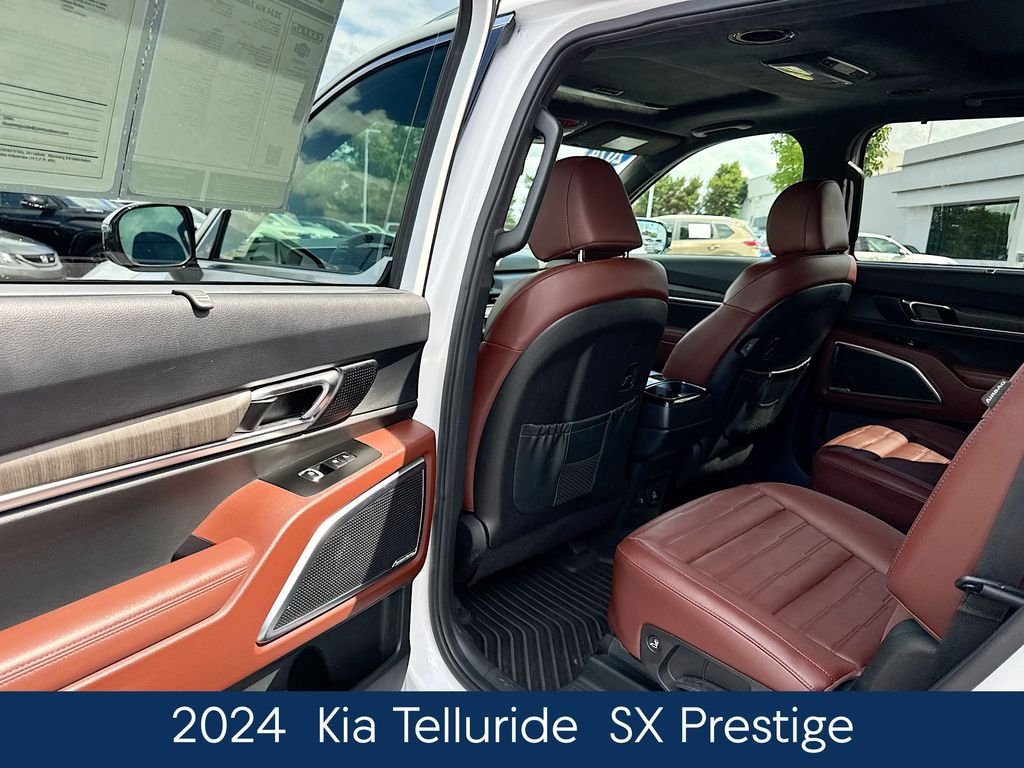 Used 2024 White Kia SX-Prestige image 36