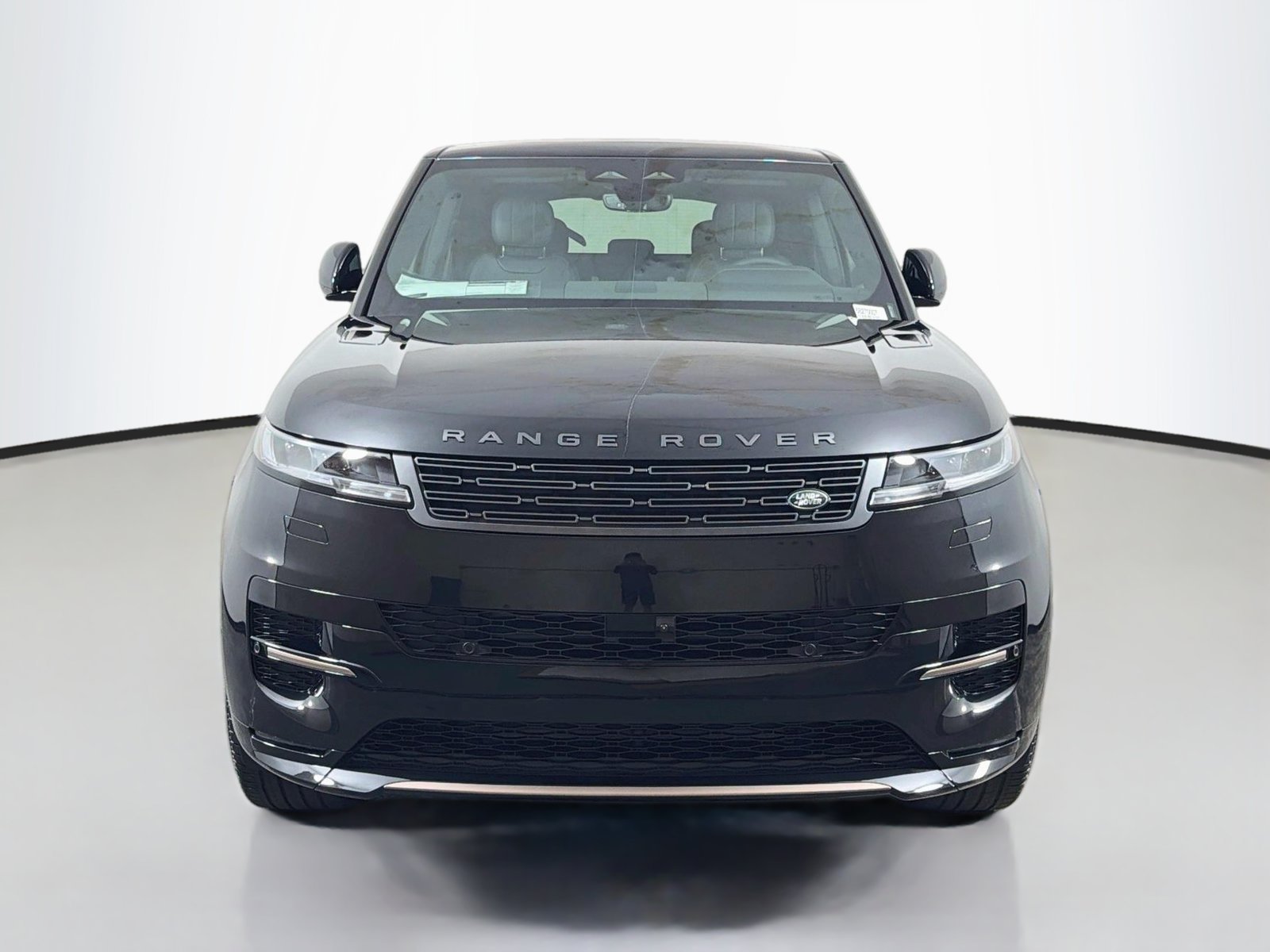 New 2027 Santorini Black LAND ROVER Dynamic SE P400 image 8