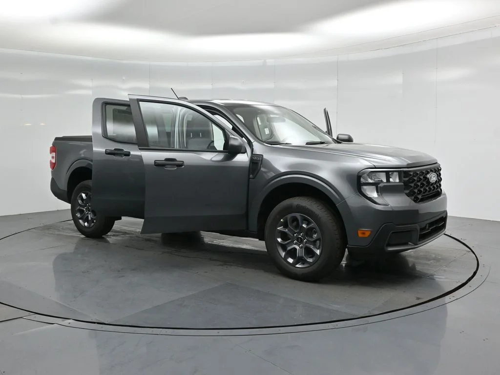 New 2026 Carbonized Gray Metallic Ford XLT image 28