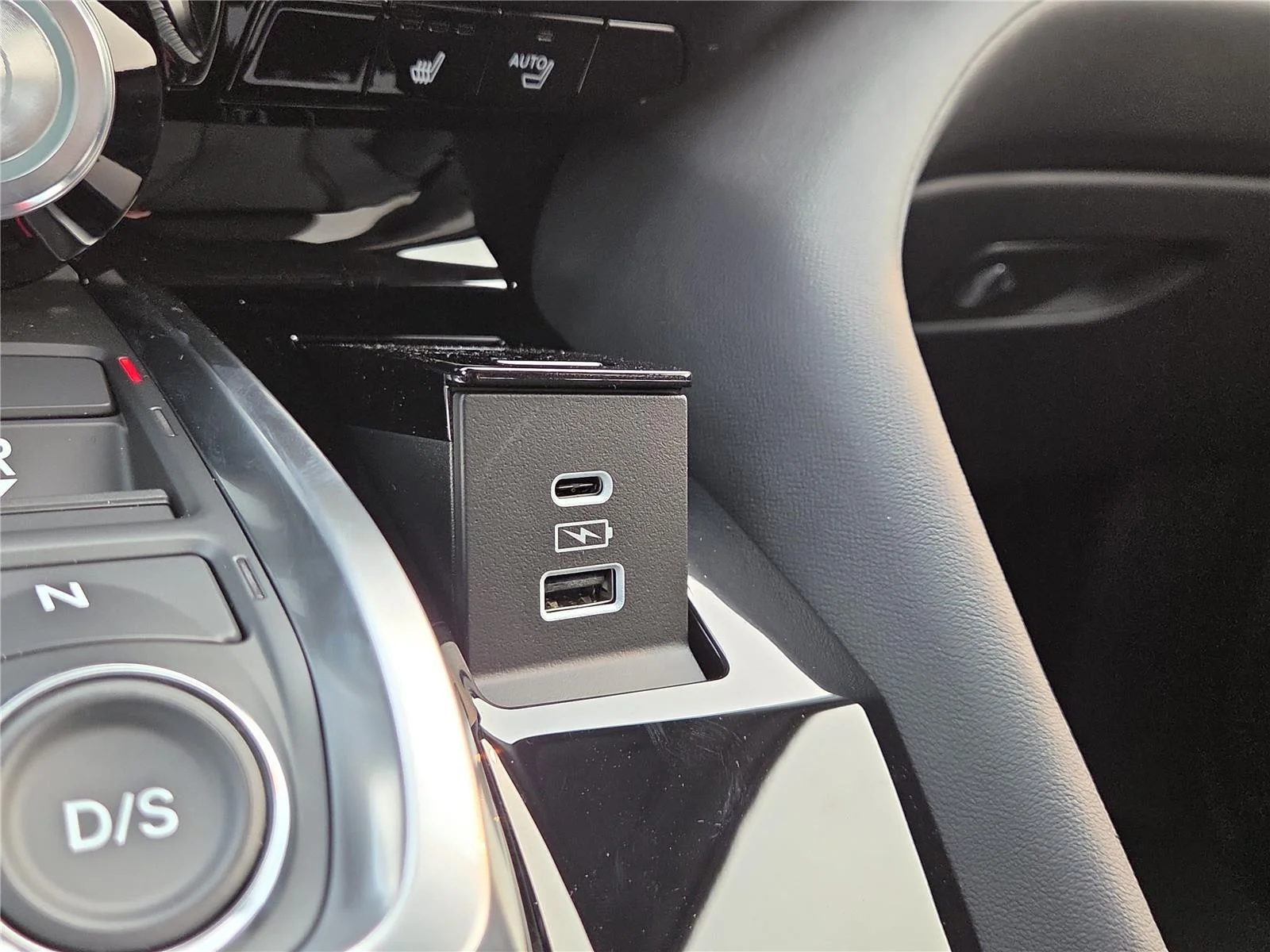 New 2026 Majestic Black Pearl Acura SH-AWD w/Tech image 9
