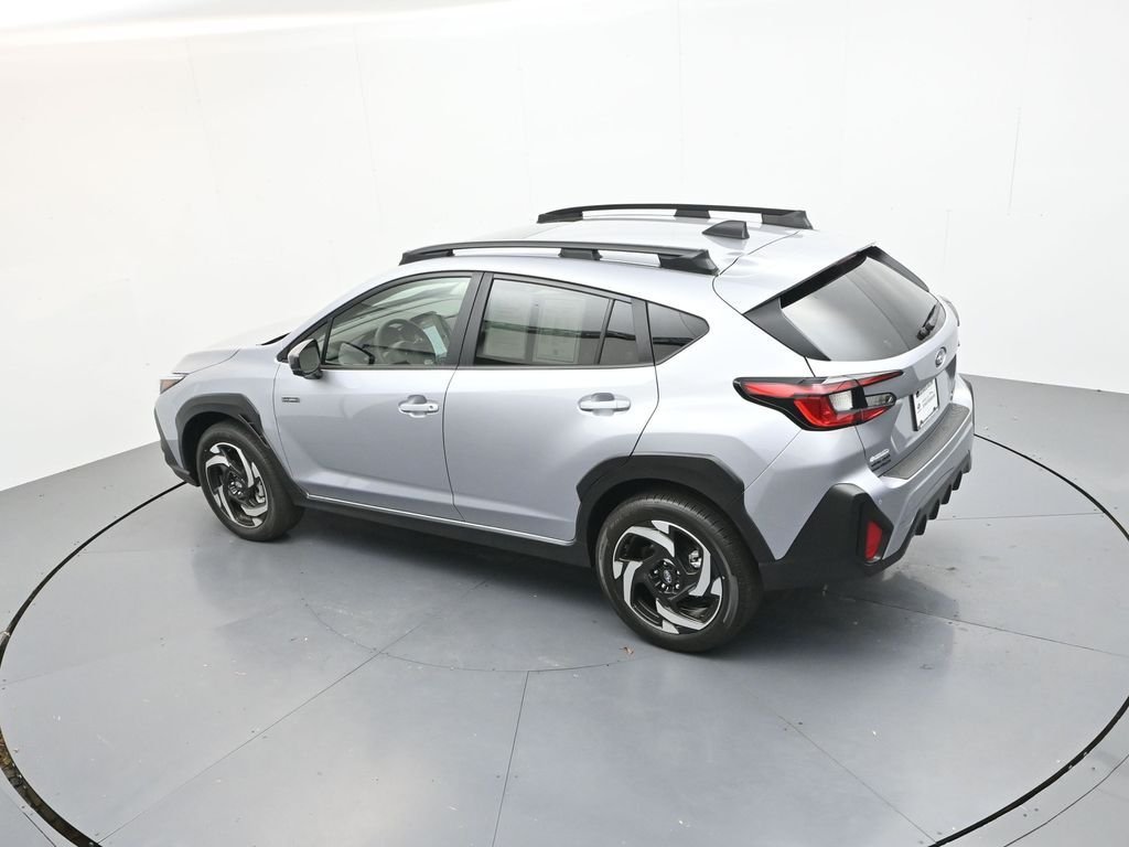 Used 2026 Ice Silver Metallic Subaru Limited image 22