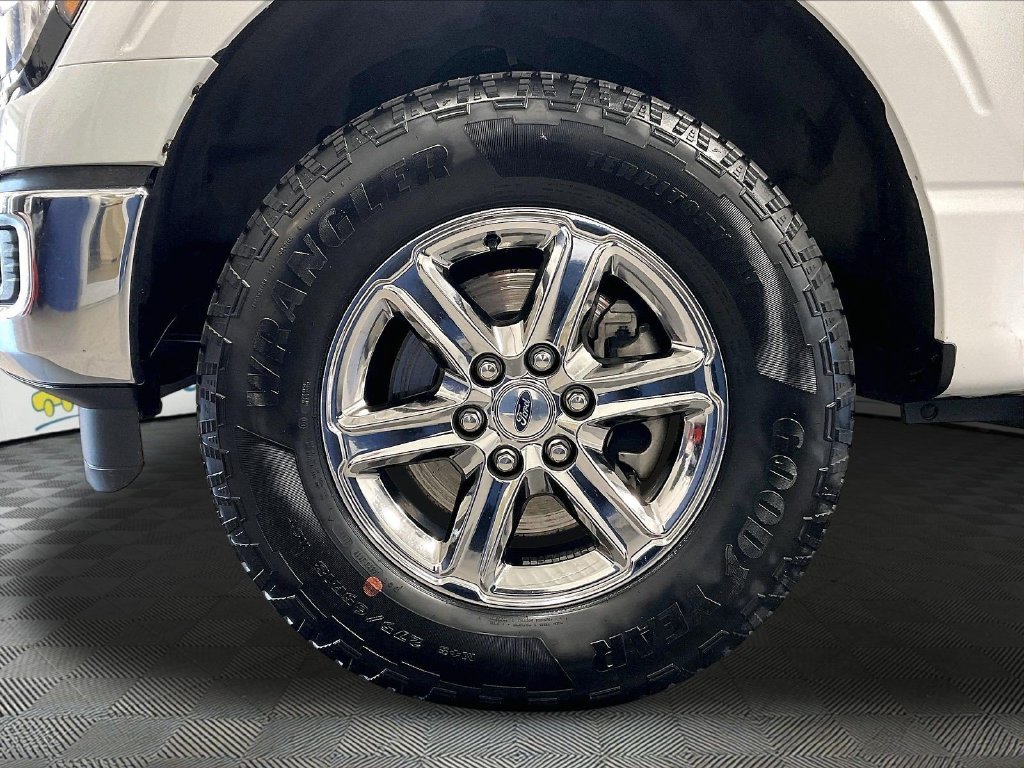 Used 2025 White Ford XLT image 7