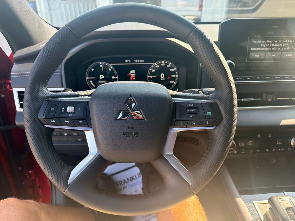 Used 2025 Red Mitsubishi SEL Black Edition image 17