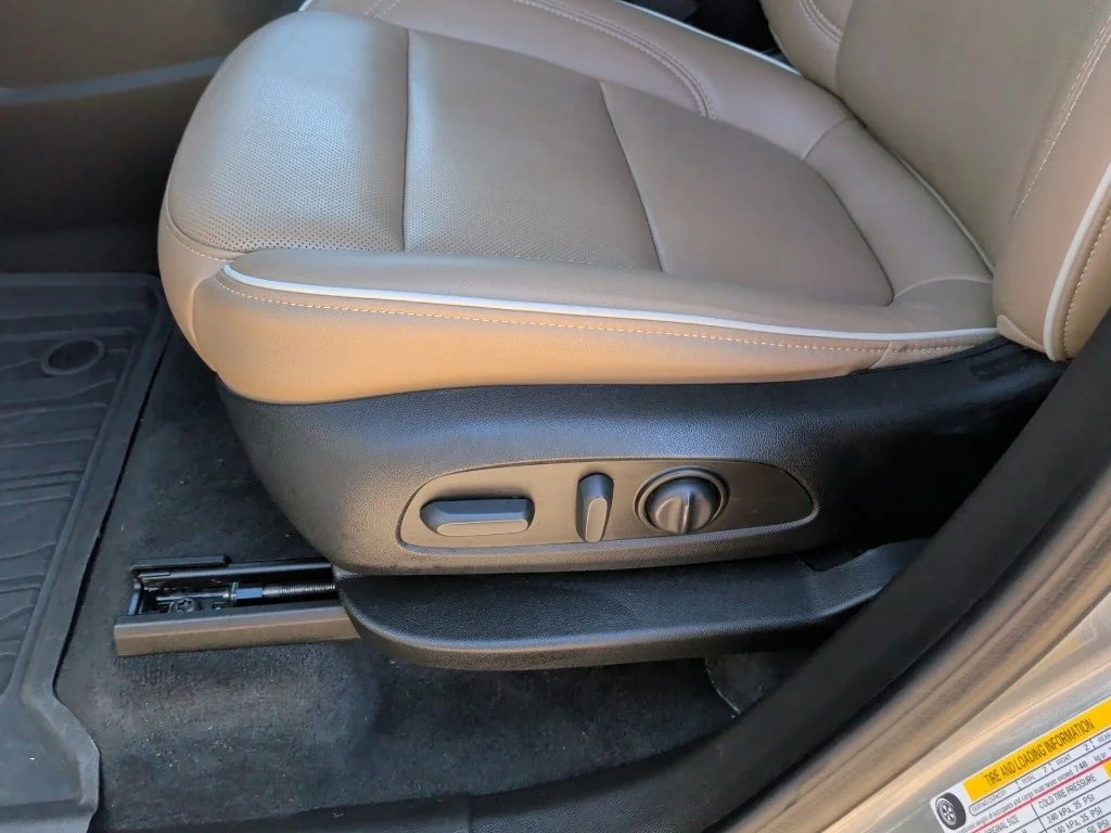 Used 2023 Gray Chevrolet Premier image 13