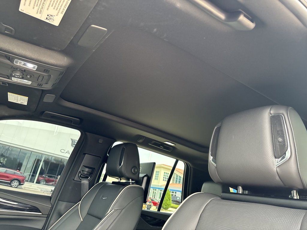 2023 Cadillac Escalade Sport - Photo 25