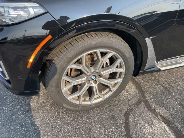 Used 2021 Jet Black BMW xDrive40i image 15