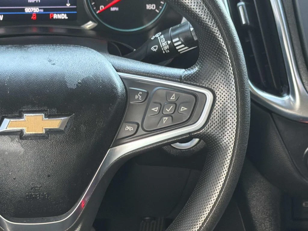 Used 2022 Silver Ice Metallic Chevrolet LT image 12