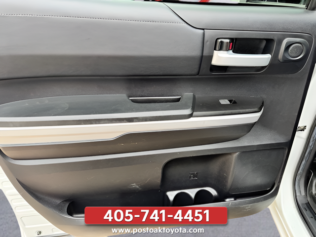 Used 2020 White Toyota SR5 image 32