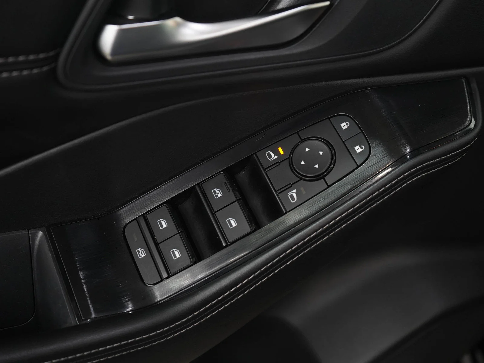 Used 2023 Super Black Nissan SV image 20