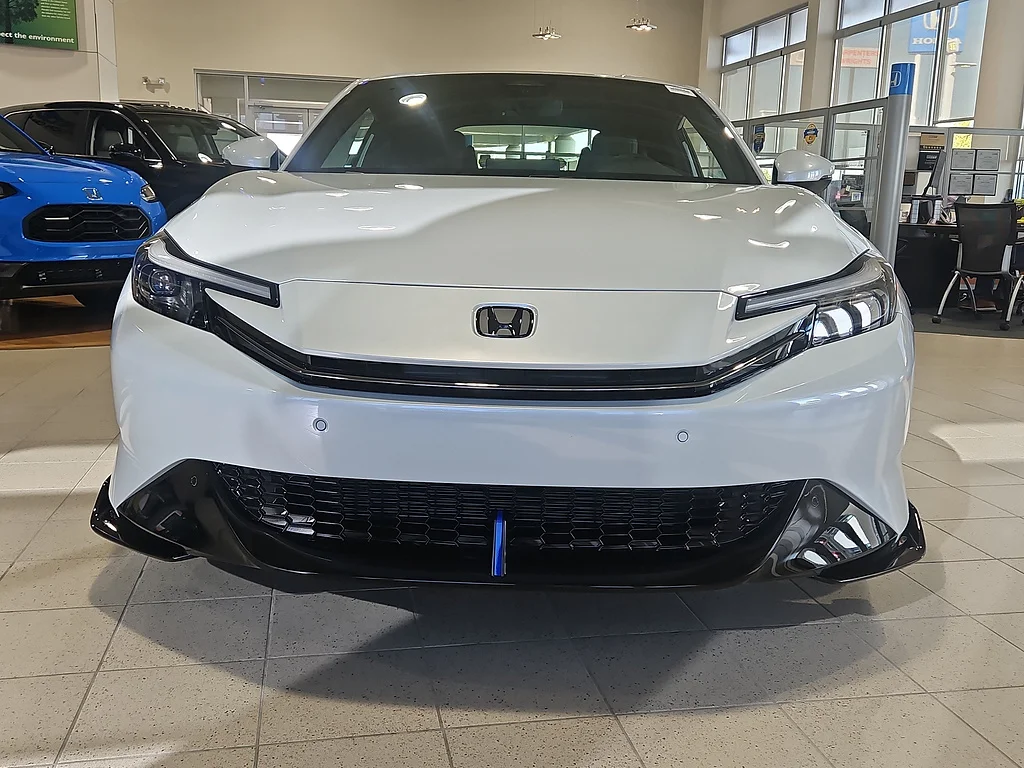 New 2026 Winter Frost Pearl Honda Hybrid image 6