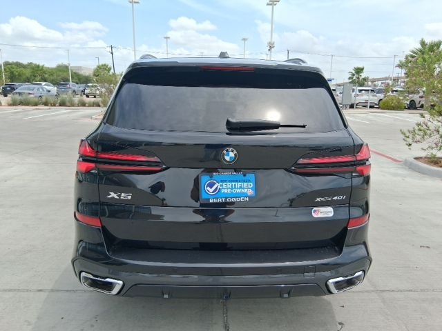 Used 2026 Black BMW xDrive40i image 5