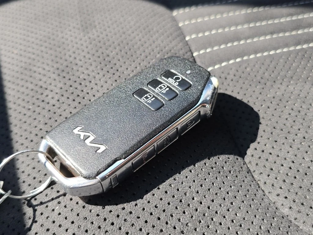 Used 2022 Yacht Blue Kia GT-Line image 40