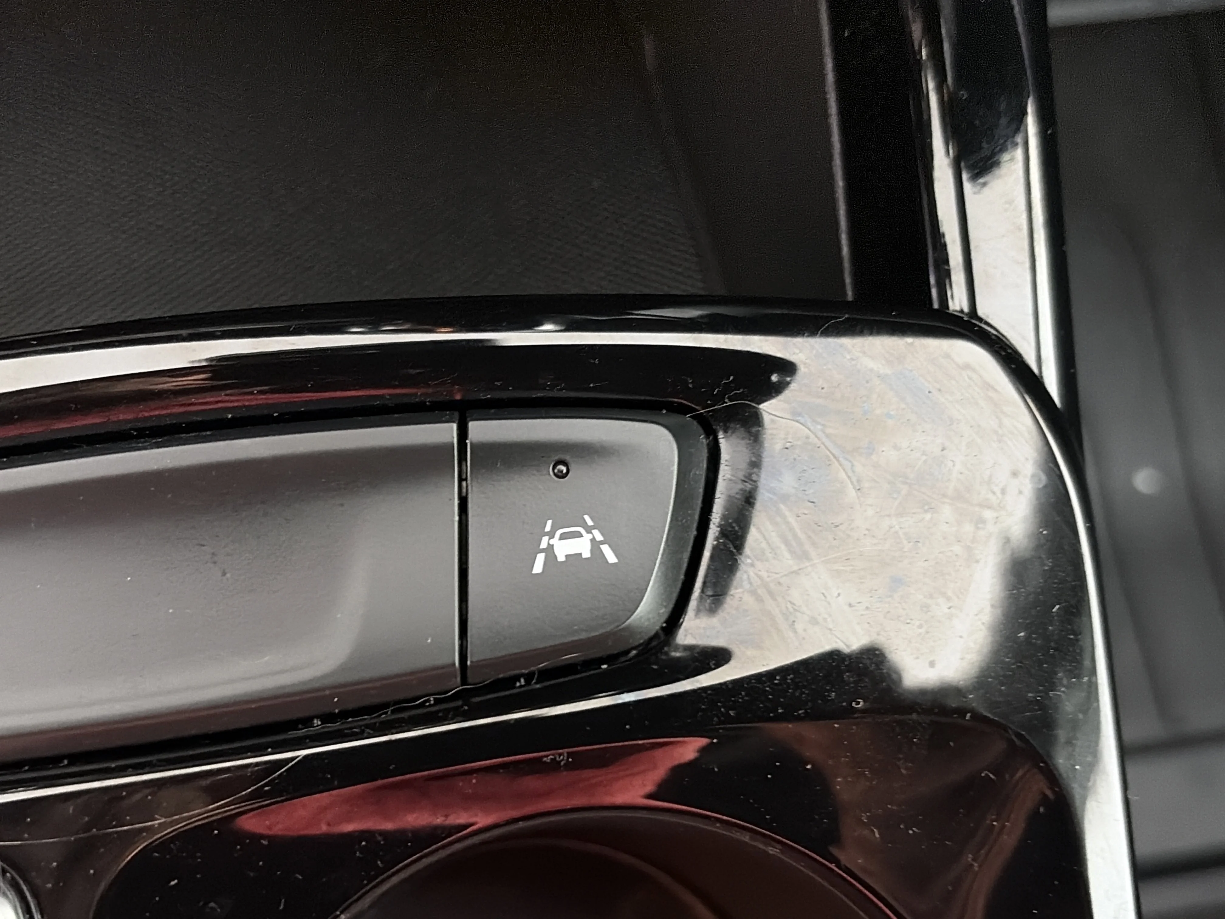 2025 Chevrolet Trax RS - Photo 27