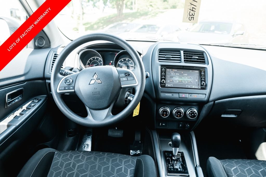 Used 2025 Alloy Silver Metallic Mitsubishi 2.0 ES image 13