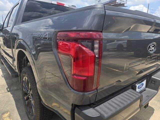New 2026 Carbonized Gray Metallic Ford XLT image 29