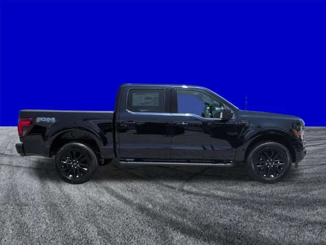 New 2026 Antimatter Blue Metallic Ford XLT image 3