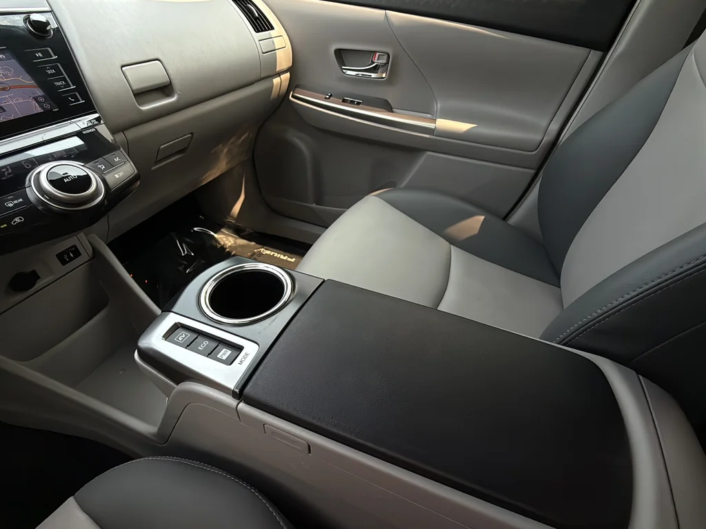 Used 2015 Magnetic Gray Metallic Toyota Four image 15