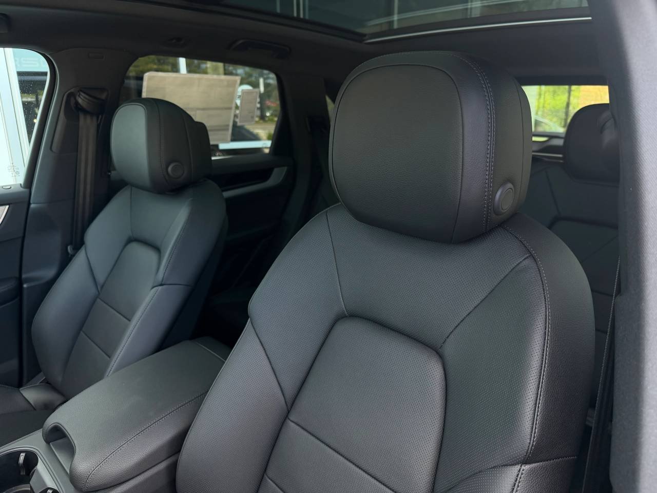 2026 Porsche Cayenne Base - Photo 27