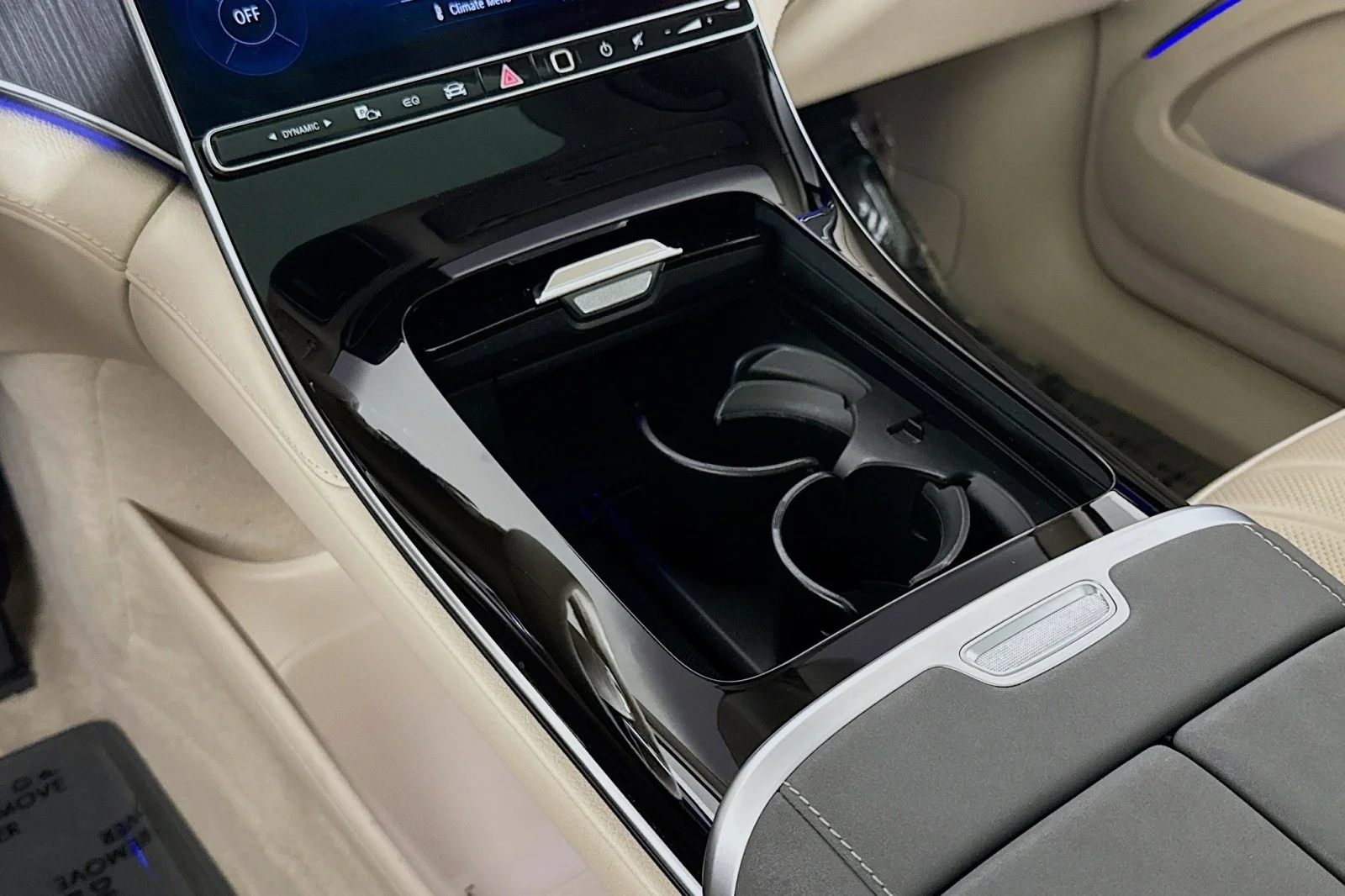 Used 2023 Obsidian Black Metallic Mercedes-Benz 450 image 6