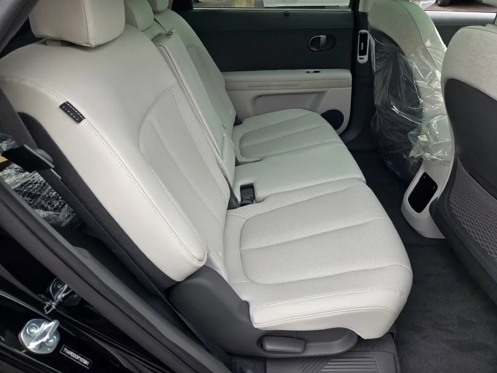 New 2026 Abyss Black Hyundai Limited image 10