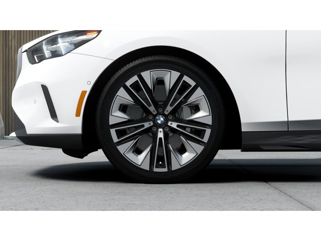 New 2027 Alpine White BMW  image 7