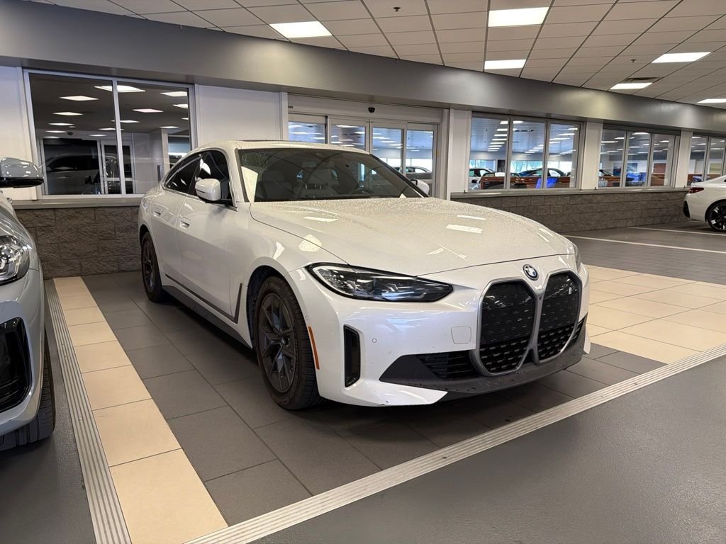 Certified Used 2023 White Metallic BMW eDrive35 image 3