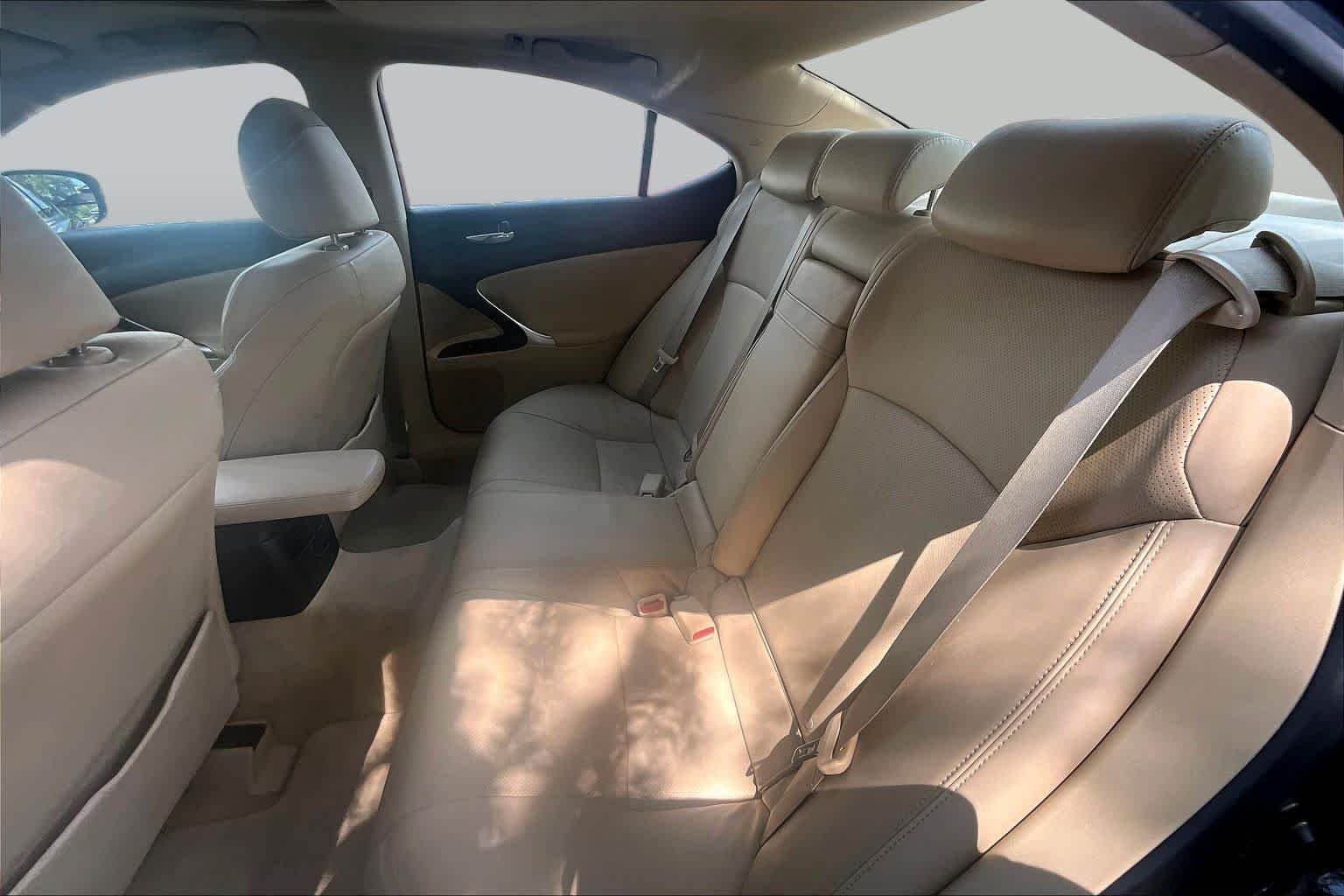 Used 2007 Obsidian Lexus  image 20