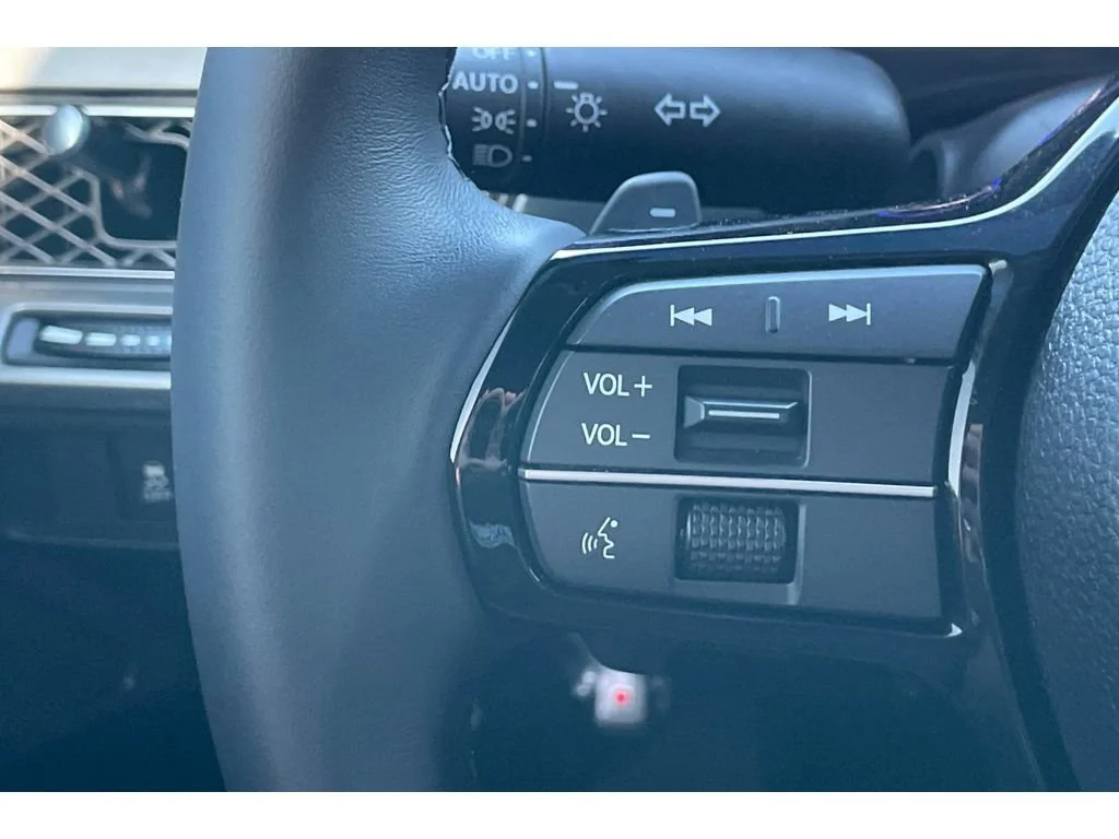 Used 2025 Liquid Carbon Metallic Acura INTEGRA image 82