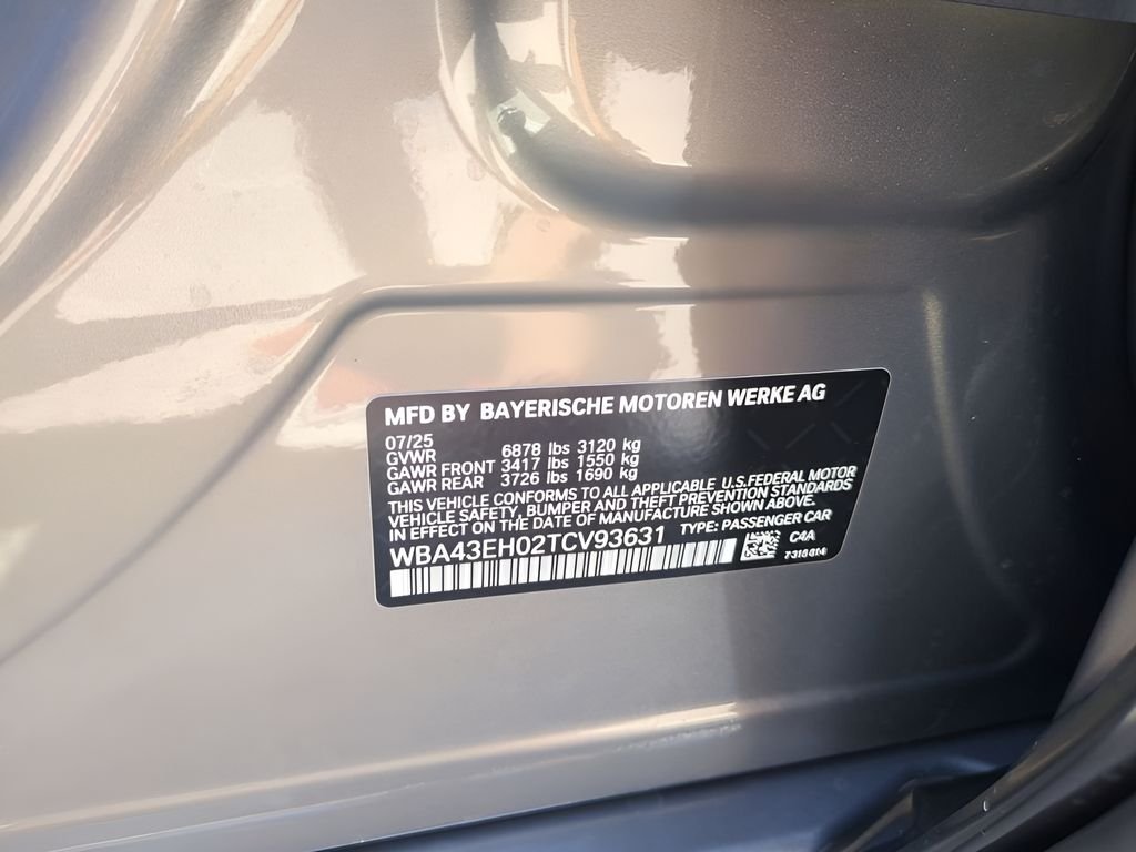 New 2026 Oxide Grey Metallic BMW 750e xDrive image 31