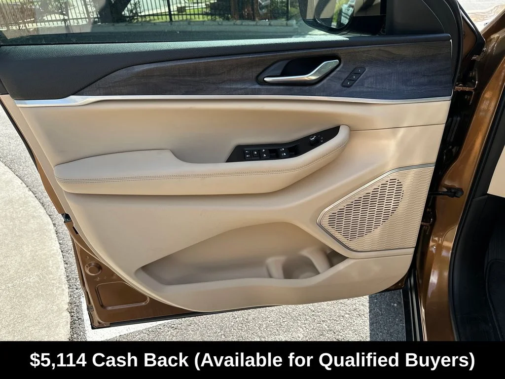 New 2026 Copper Shino Metallic Clearcoat Jeep Limited image 17