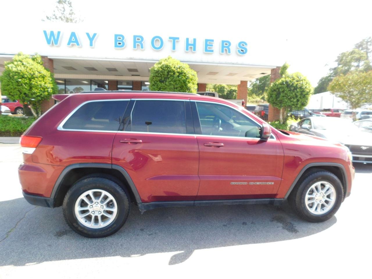 2019 Jeep Grand Cherokee Laredo