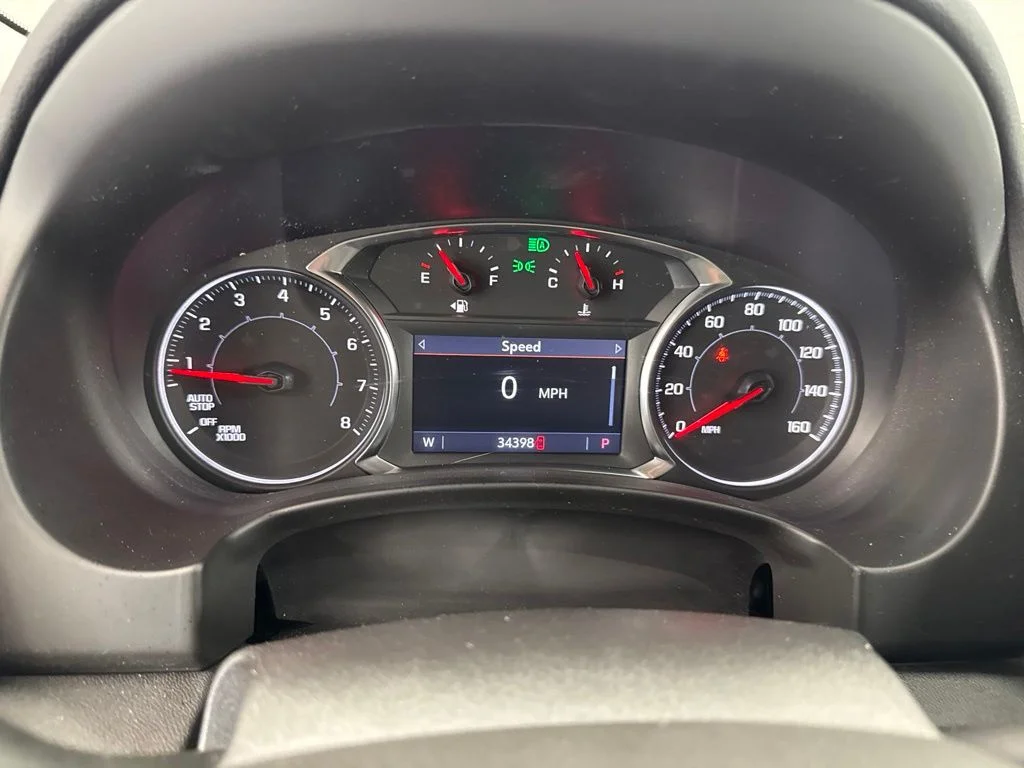 Used 2023 Red GMC SLT image 29
