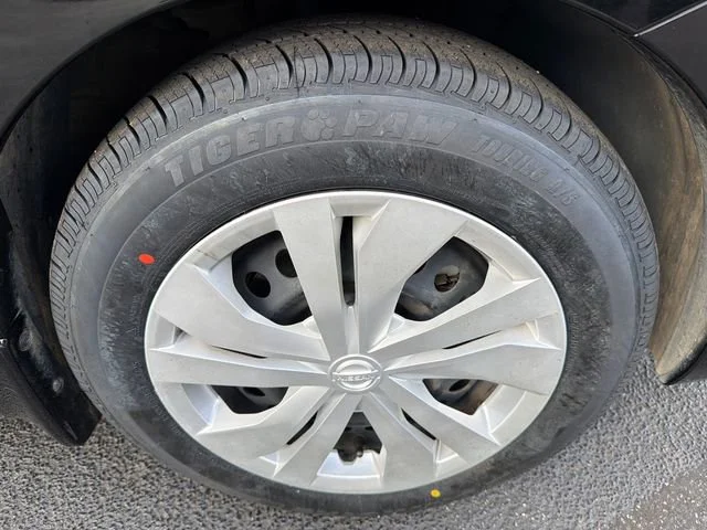 Used 2024 Black Nissan 1.6 S image 12