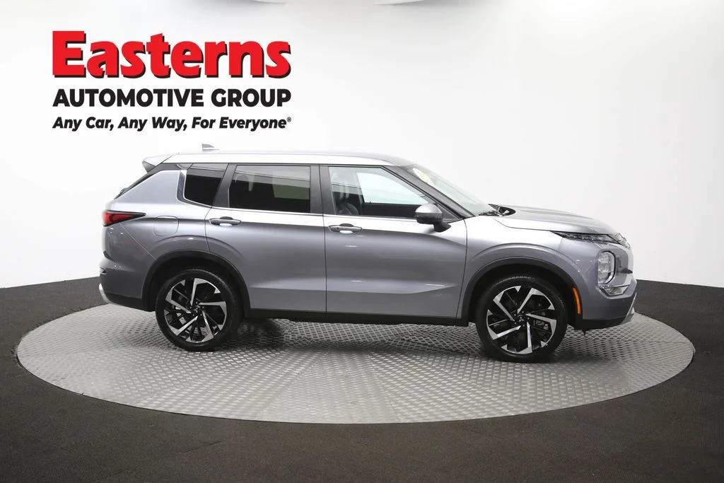 Used 2024 Gray Mitsubishi SE image 46