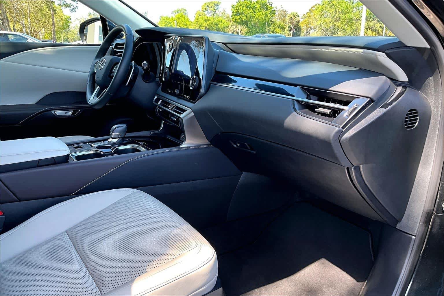 Certified Used 2024 Caviar Lexus  image 19