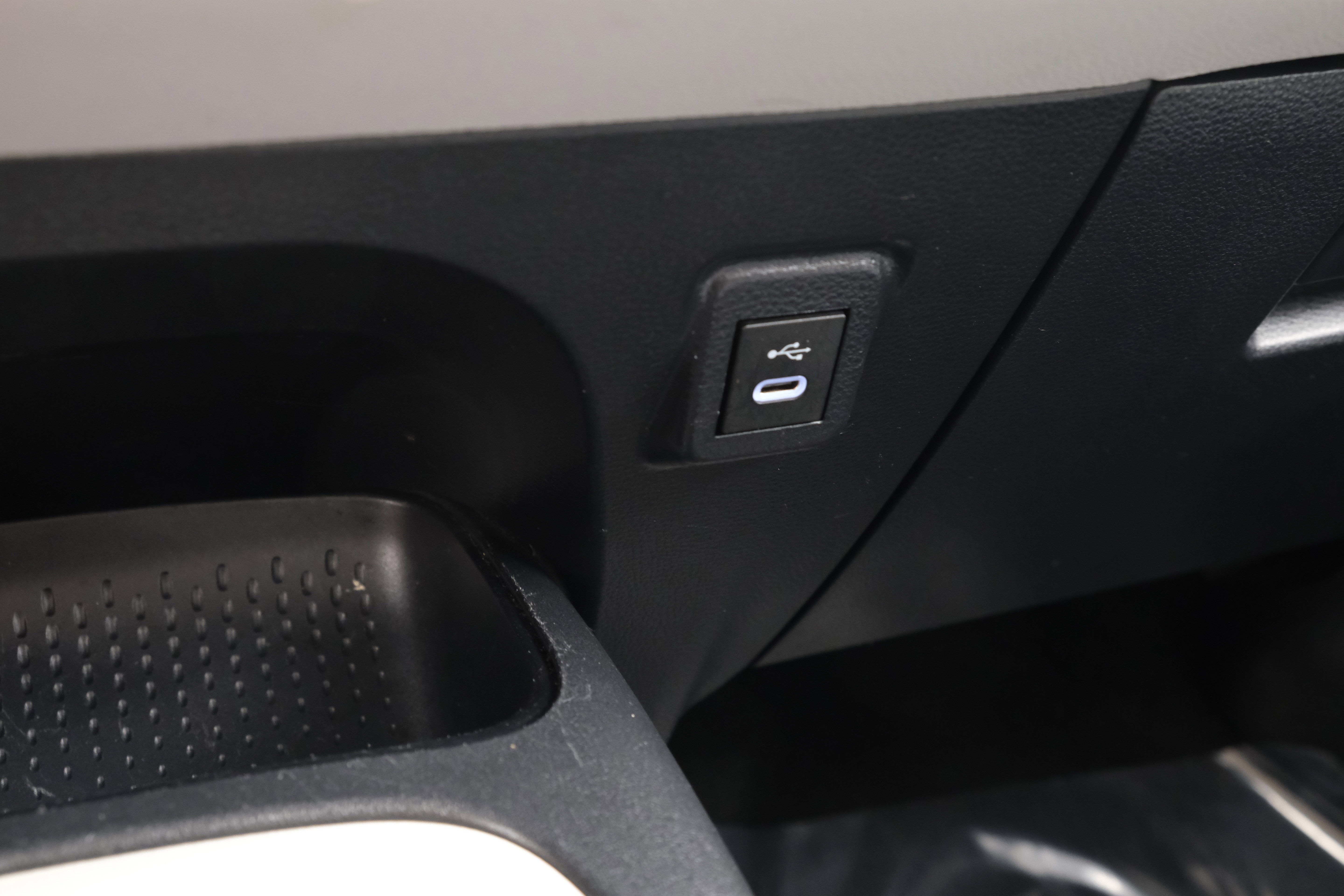 2024 Toyota Corolla LE - Photo 21